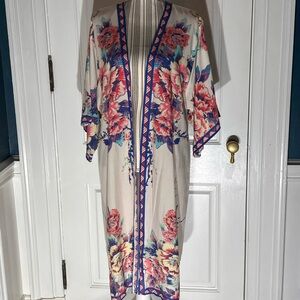 Floral Kimono with Vibrant flying tomato nwt med/large long women’s T366
